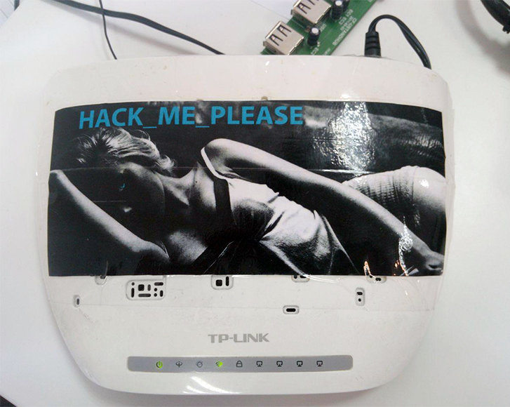 Наш роутер с элементами легкой эротики